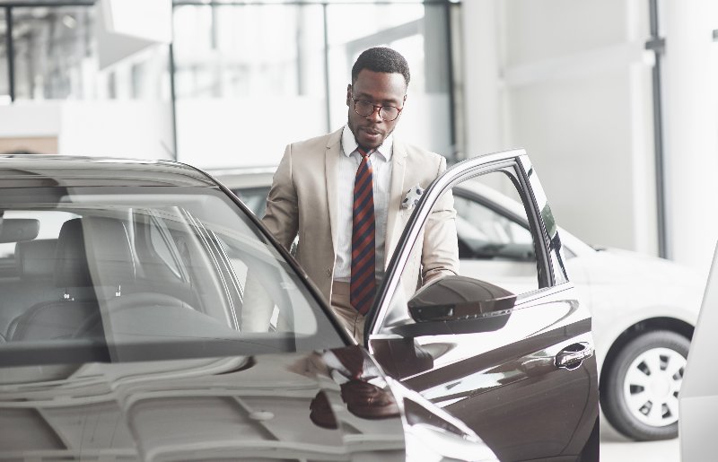 Motor Trade Insurance - man looking at car